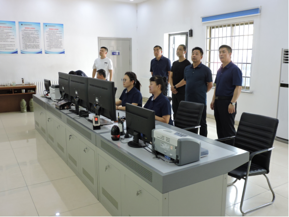 1720515560811321.png 武漢市融威押運(yùn)保安服務(wù)有限公司到集團(tuán)公司考察交流89.png